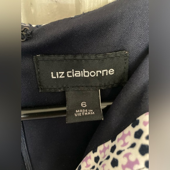 Liz Claiborne Dress  Sleeveless V-Neck Purple Floral  Zip Back Fit Flare Size 6 - Picture 6 of 13